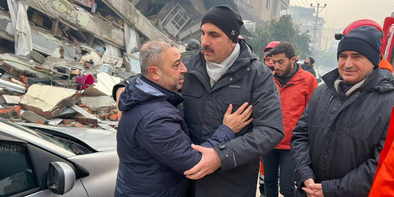 Konya ekibi 22 kişiyi enkazdan canlı çıkardı