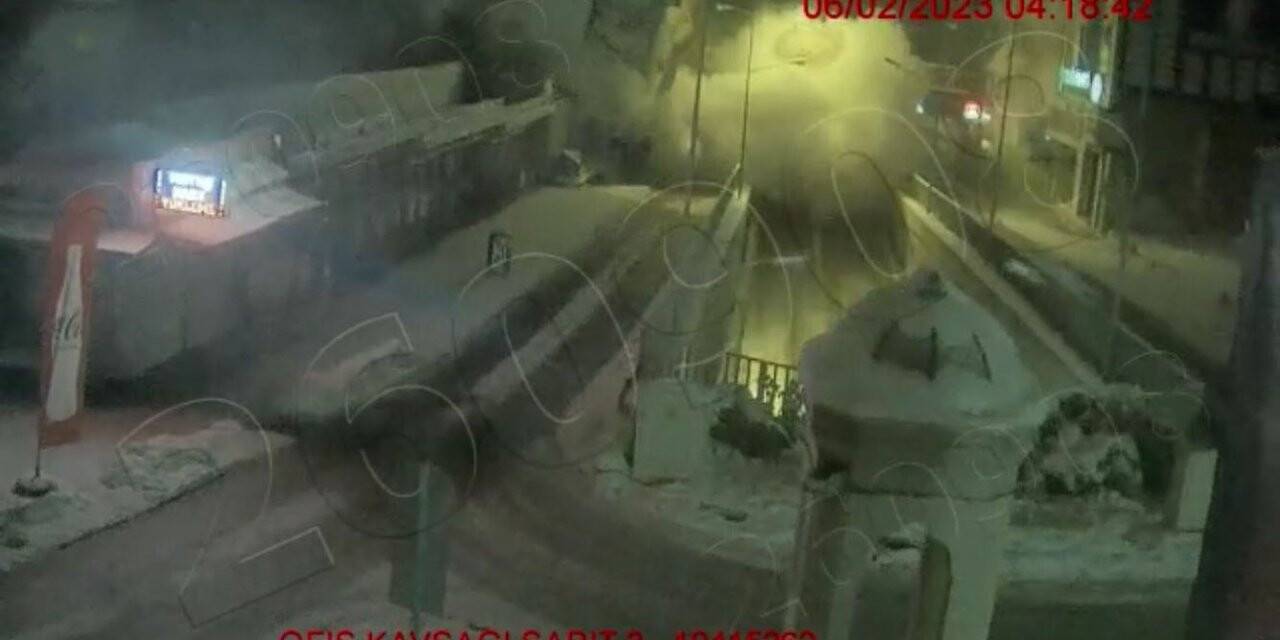 Asrın felaketinde binaların ardı ardına yıkıldığı yeni görüntüler ortaya çıktı