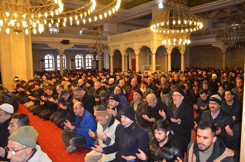 Konya'da 'Cuma Namazı' sonrası camilerde toplanan yardım miktarı belli oldu
