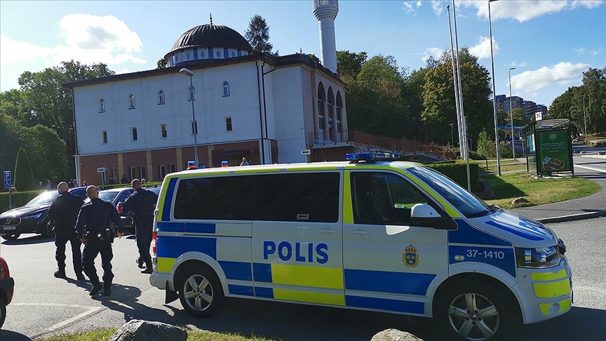 İsveç polisi Kur'an-ı Kerim'in yakılmasına bu kez  izin vermedi
