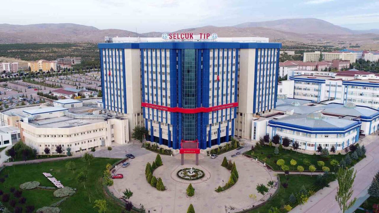 Konya'daki hastanede bin 350 depremzede tedavi altına alındı