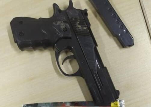 Oyuncak silah ile soygun girişiminde bulundular!