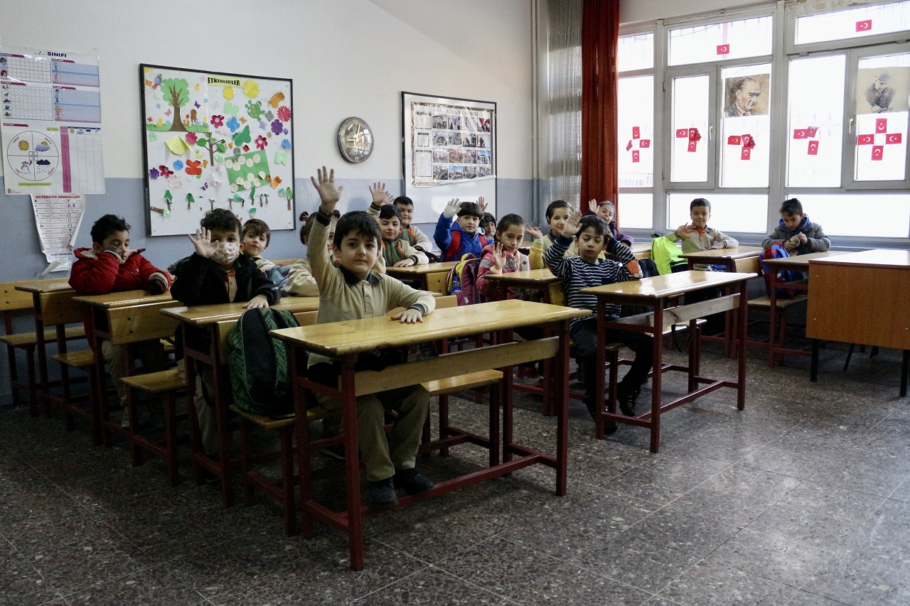 Konya'da öğrenciler ders başı yaptı