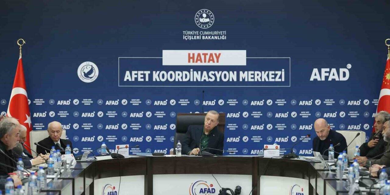 Cumhurbaşkanı Erdoğan, Hatay’da kanaat önderleri ve STK temsilcileri ile bir araya geldi