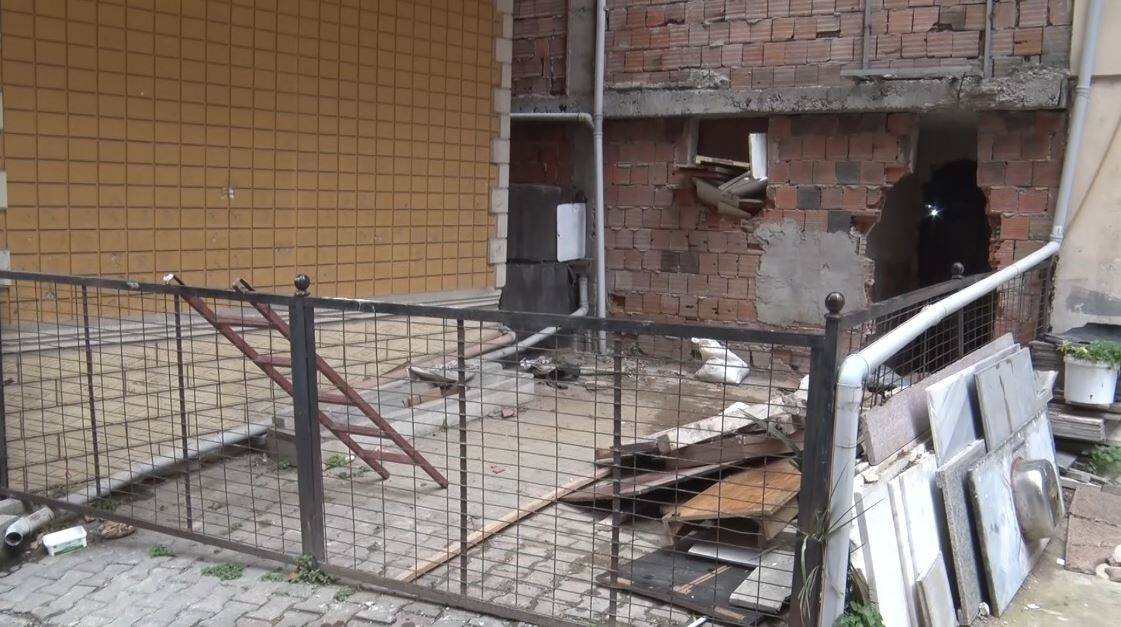 Zemine 1.5 metrelik kaçak kat indi