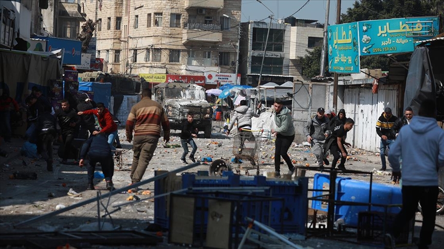 İsrail güçleri Nablus'a saldırdı: 10 ölü 100 yaralı
