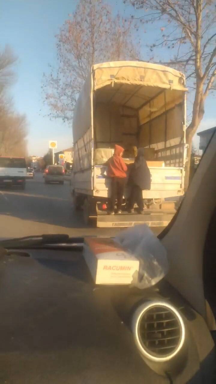 Çocukların tehlikeli yolcuğu