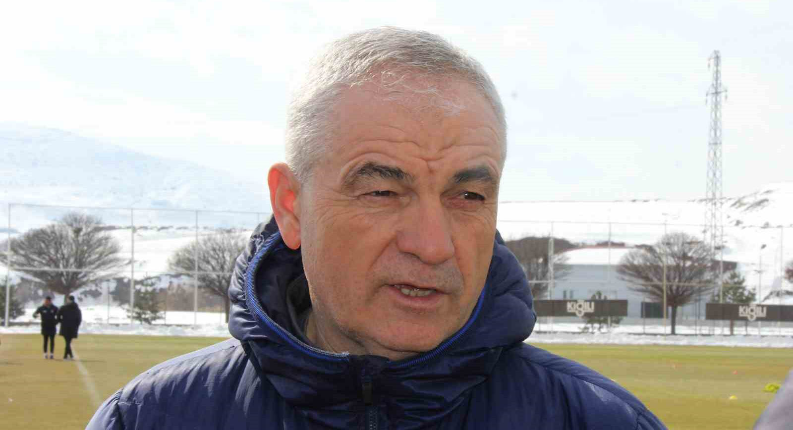 Rıza Çalımbay: "Üzücü bir lig olacak"