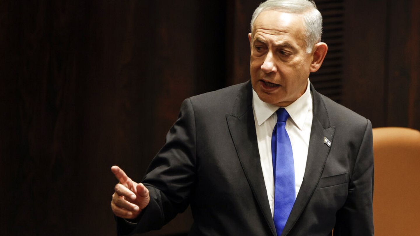 Netanyahu yetkiyi ortağına verdi