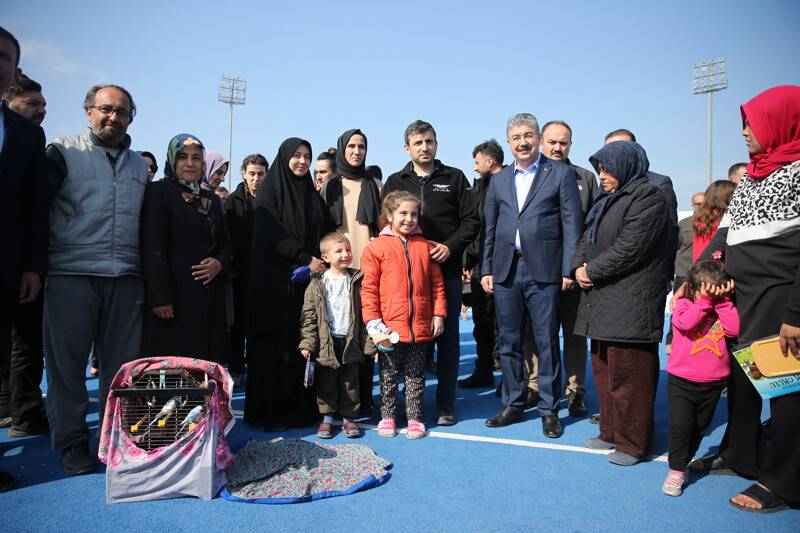 Selçuk Bayraktar gönüllüleri ziyaret etti
