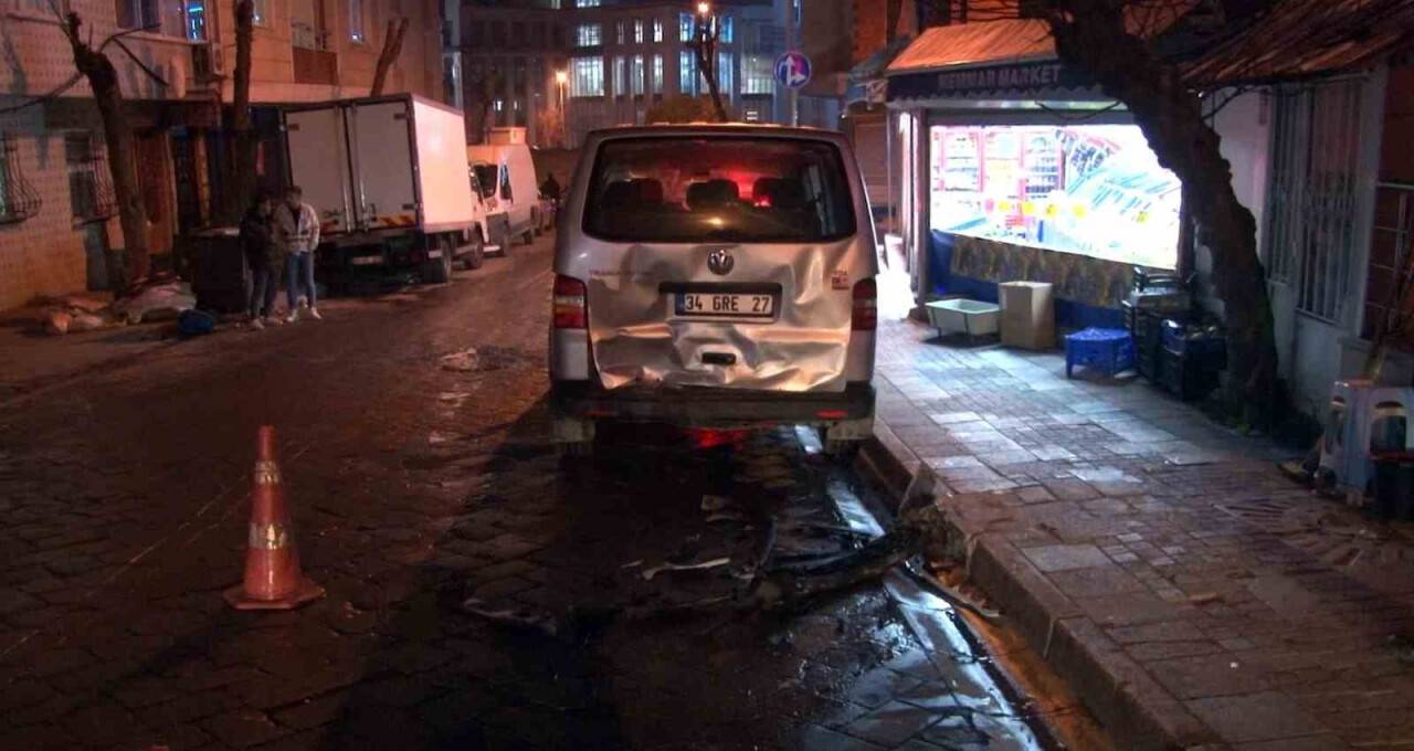 Zeytinburnu’nda silahlı çatışma: 4 yaralı