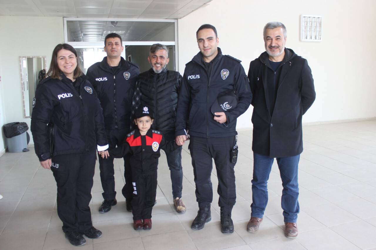 Hataylı depremzede çocuğun hayali gerçek oldu