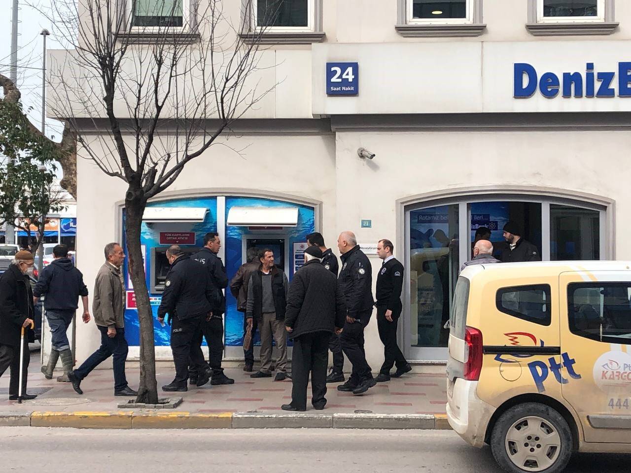 Çiftçileri bankacıların dikkati dolandırılmaktan kurtardı