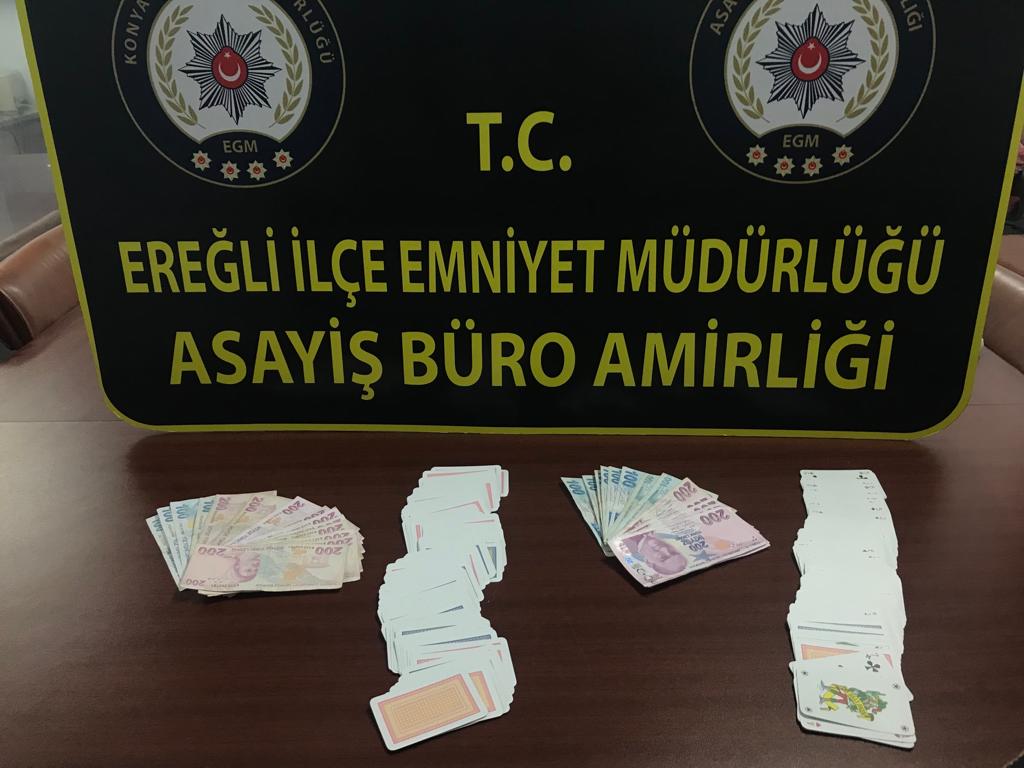 Konya'da kumar oynayanlara operasyon: 8 kişiye para cezası