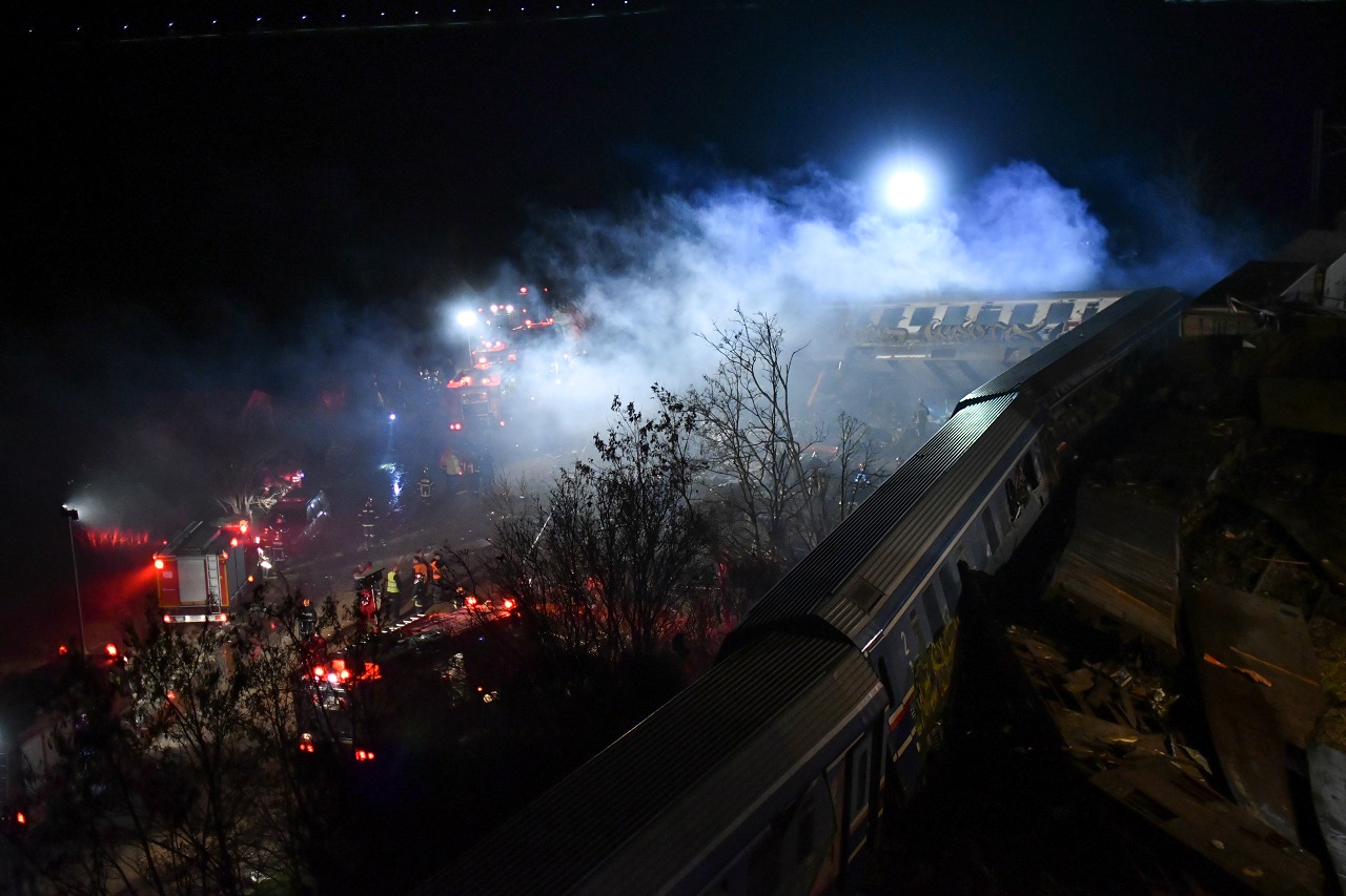 Yunanistan'da tren kazası: Çok sayıda ölü ve yaralı