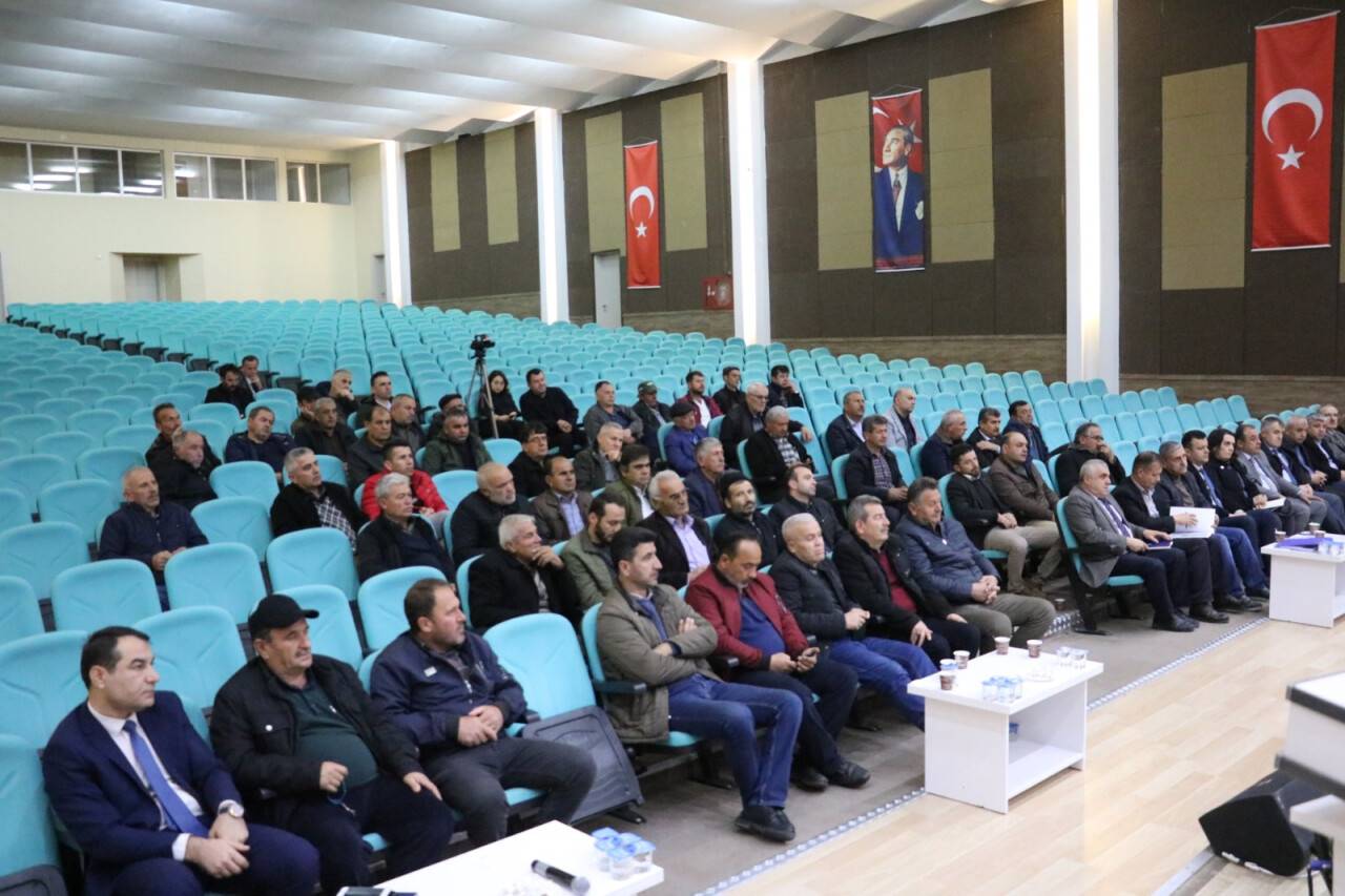 Başkan Bayındır muhtarlarla buluştu