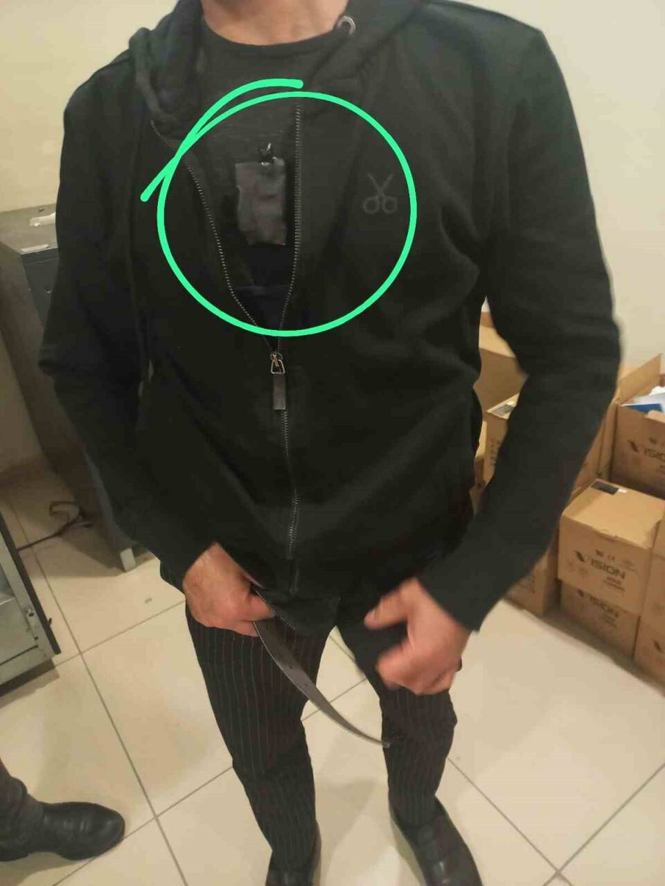 Ehliyet sınavında ’kopya’ düzeneğiyle yakalandı