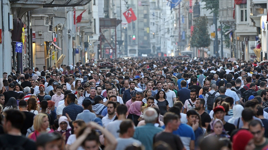 Türkiye nüfusunun yüzde 49,9’unu kadınlar, yüzde 50,1’ini erkekler oluşturdu