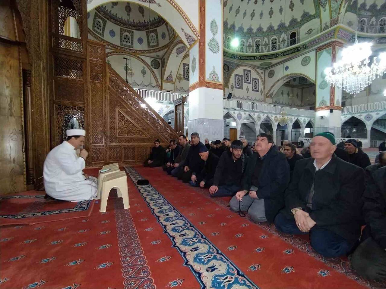 Berat Kandili dualarla idrak edildi