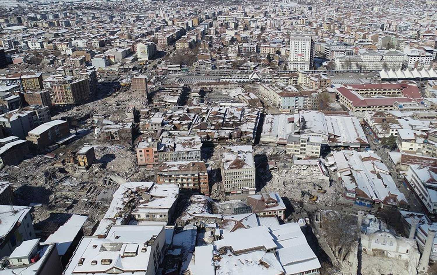 Malatya'da yıkık, acil yıkılacak ve ağır hasarlı 32 bin 195 bina tespit edildi