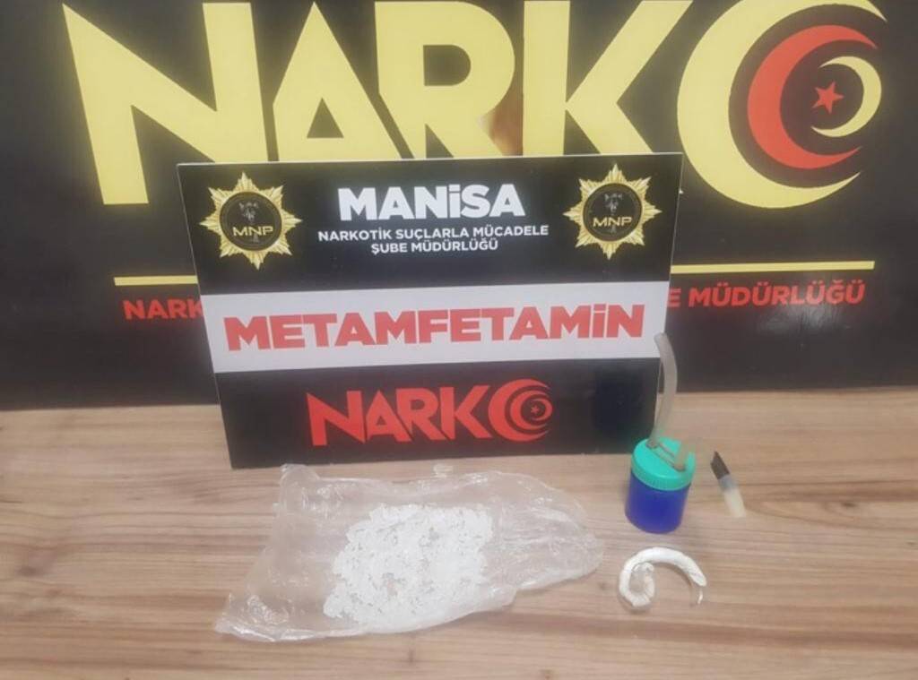 Uyuşturucuyla yakalanan 2 şahıs gözaltına alındı