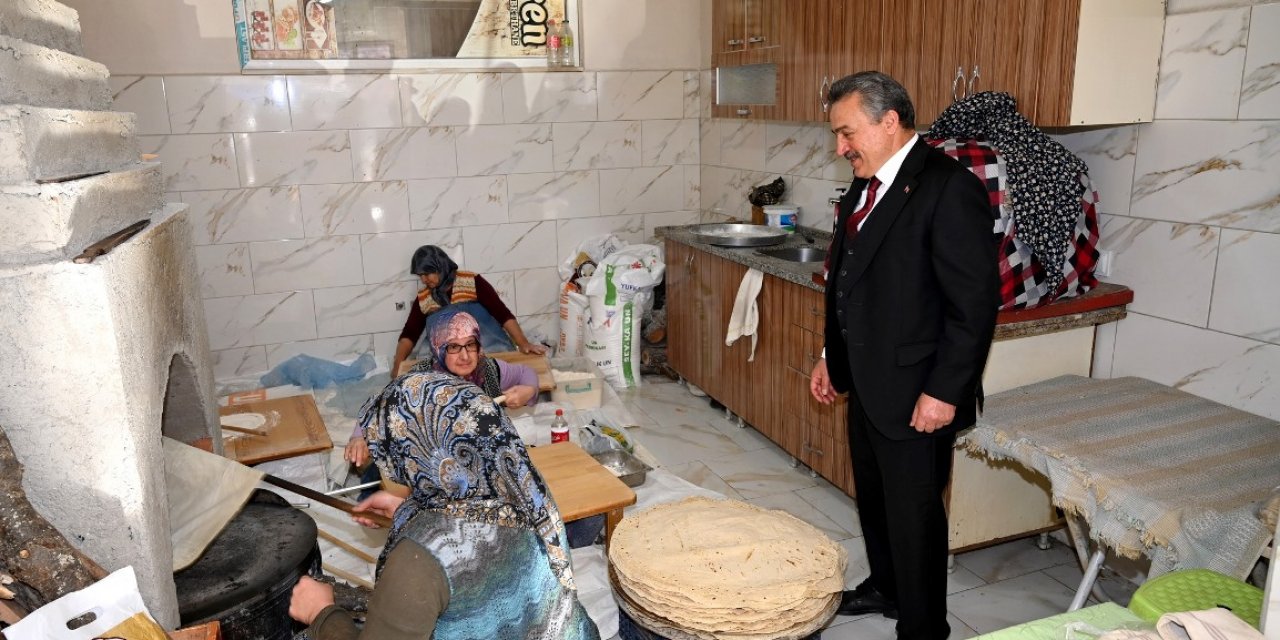 Seydişehir'de depremzedeler yararına kermes düzenlendi