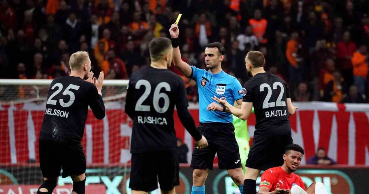 Victor Nelsson Konyaspor maçında yok