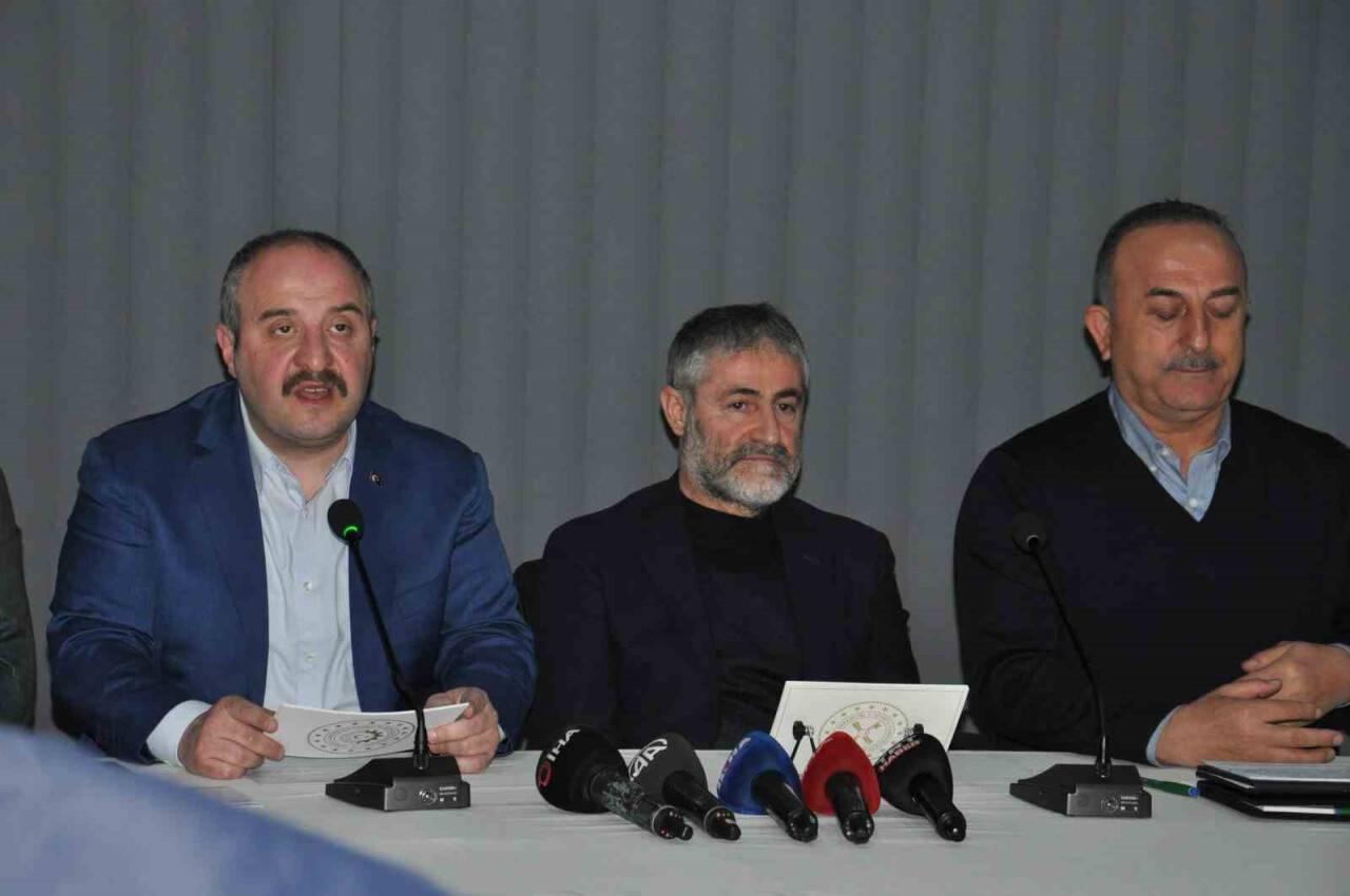 Bakan Nebati: “Ekonomimiz deprem felaketinin üstesinden gelecek güce sahip”