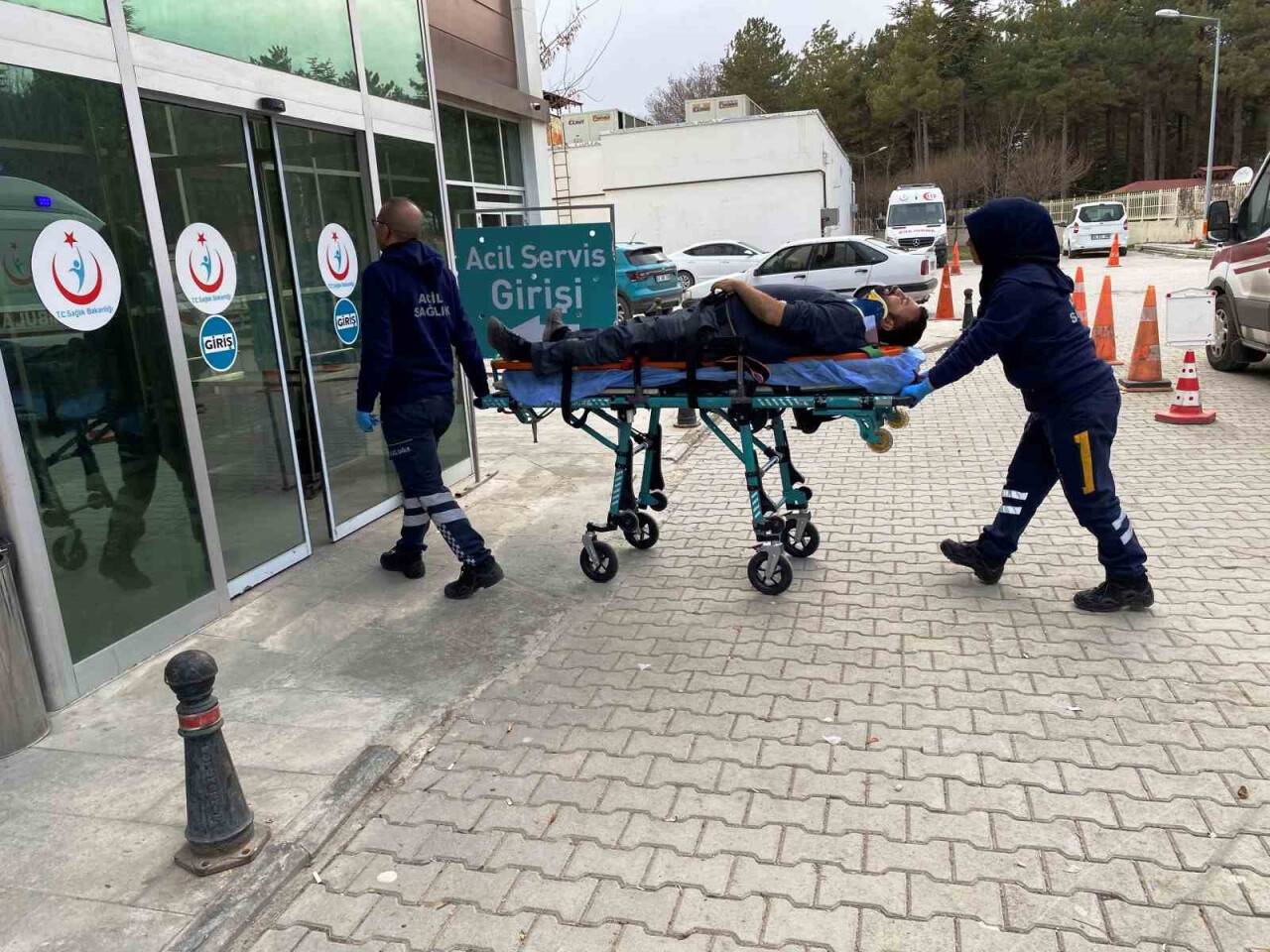 Konya'da tırın dorsesinden düşen şahıs yaralandı