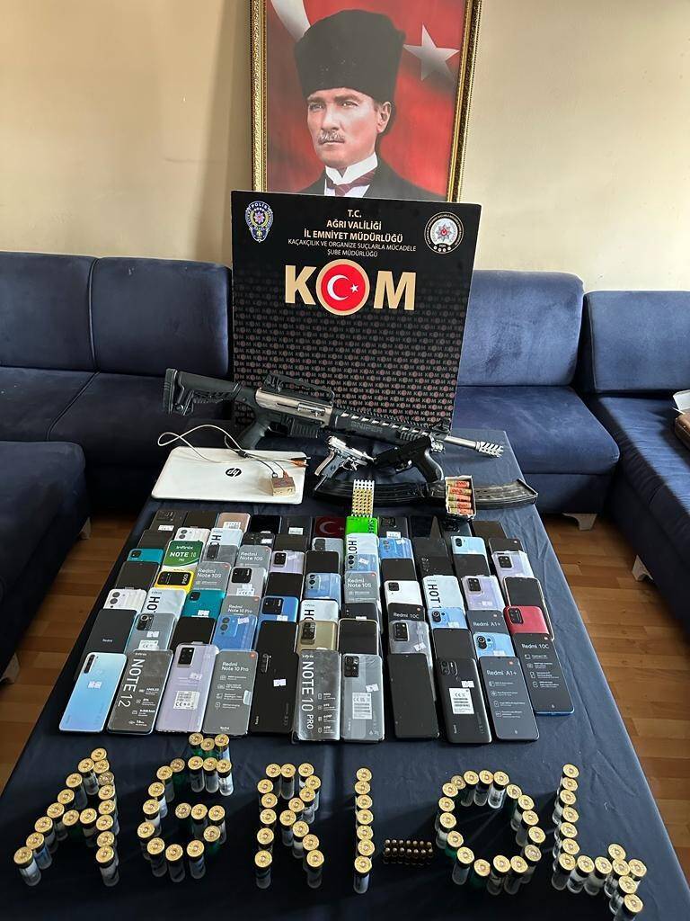 80 personelle kaçakçılık operasyonu