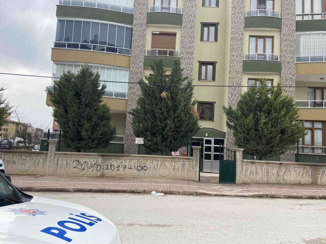 Konya'da cinnet getiren kişi annesini bıçakladı