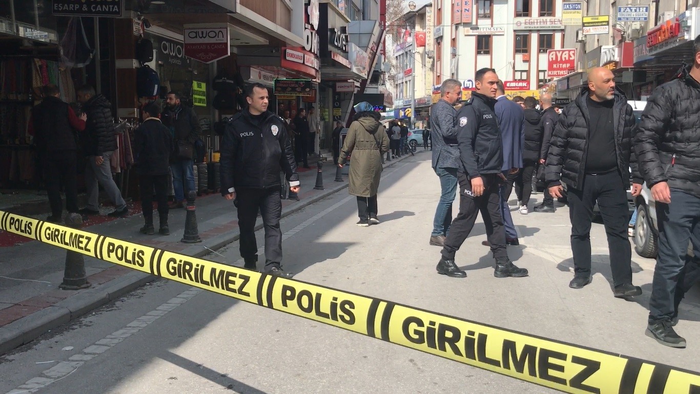 Konya'da sokak ortasında silahlı çatışma: 3 yaralı