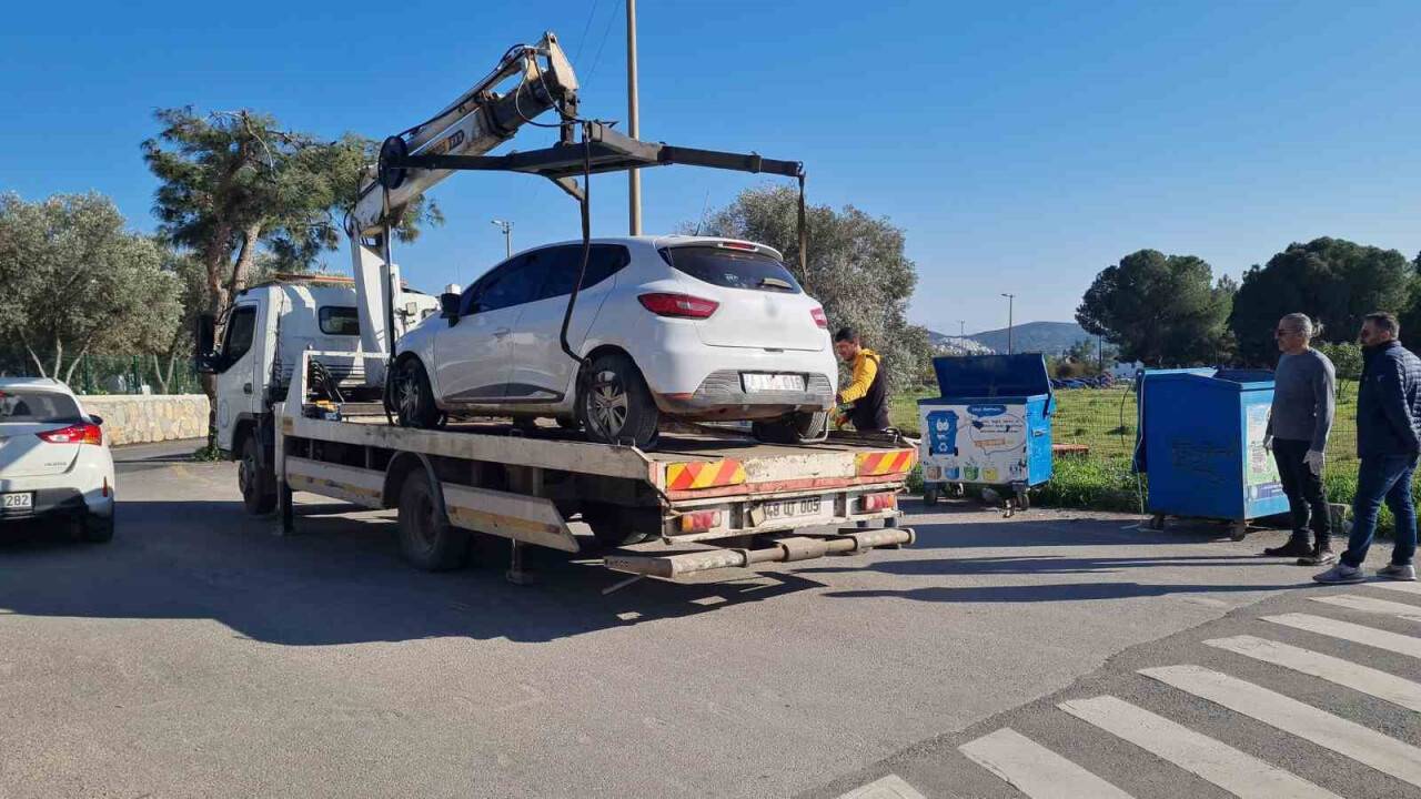 Polisten kaçarken kaza yaptı, kovalamaca sonucu yakalandı