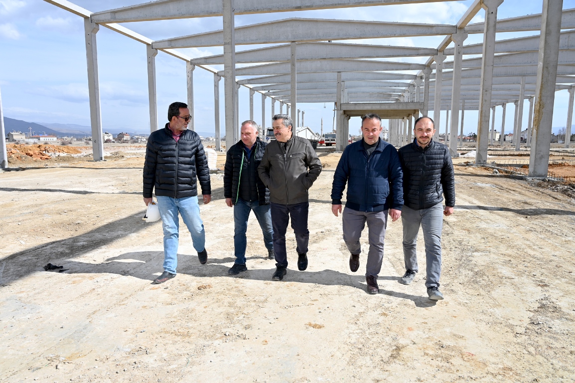 Seydişehir'de ticari dükkan çalışmaları hızla sürüyor