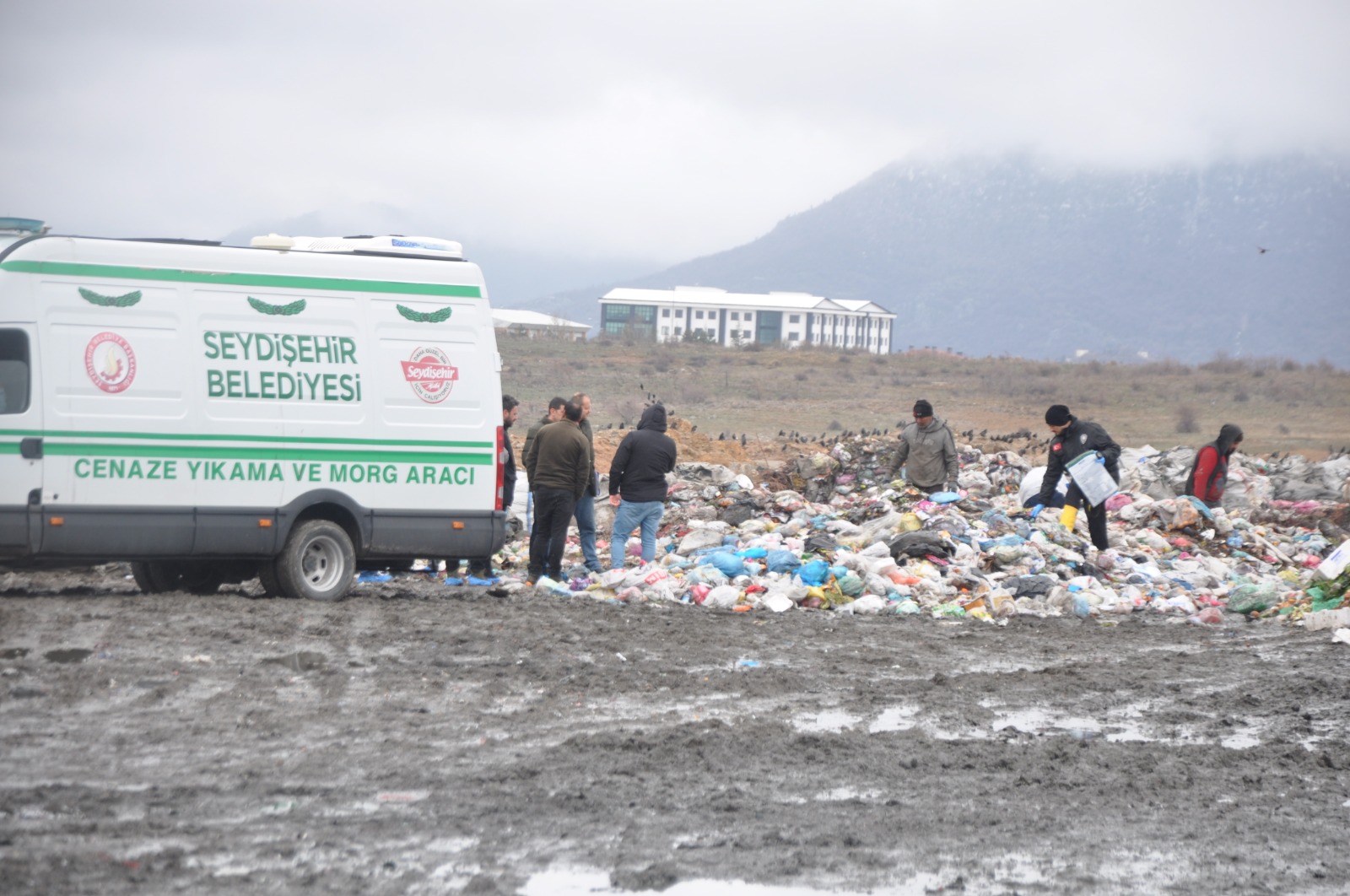 Konya'da çöp depolama alanında bebek cesedi çıktı!