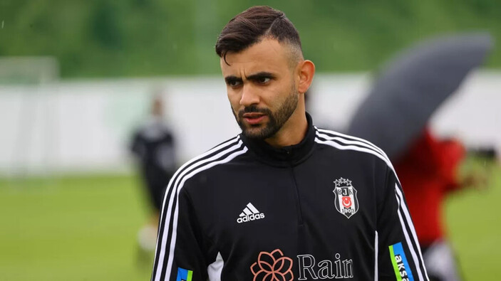 Rachid Ghezzal asistle döndü