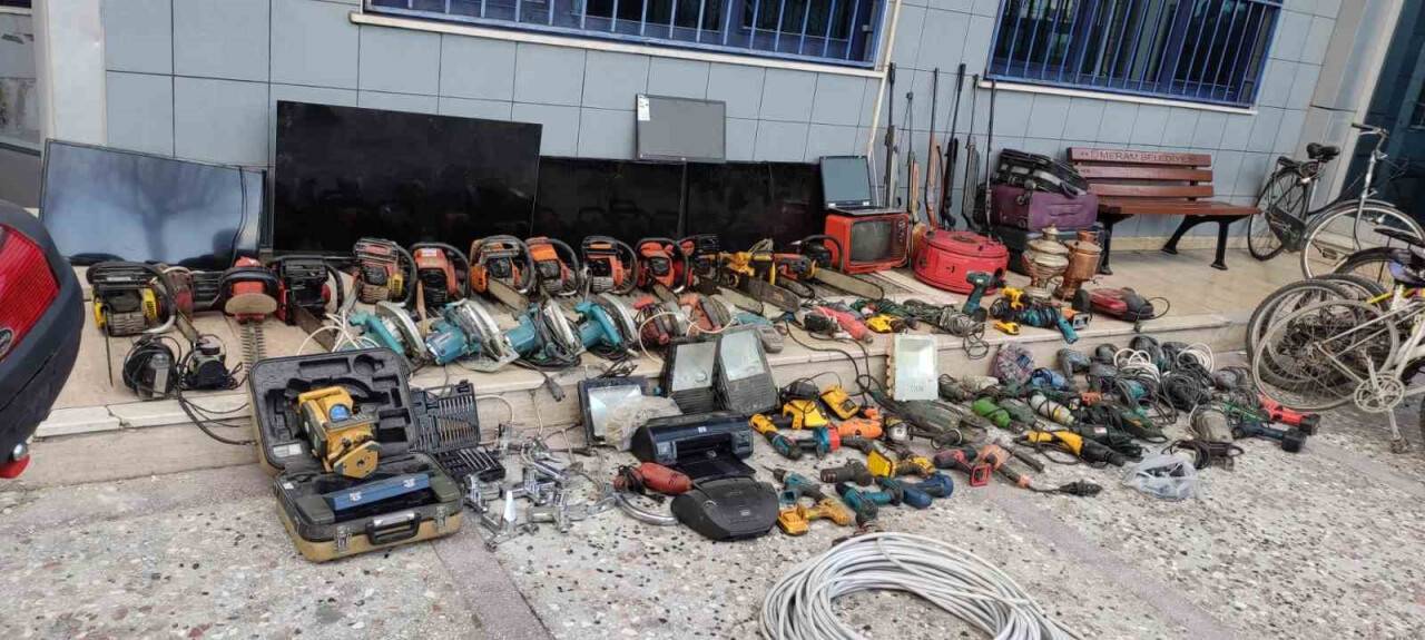 Konya'da hırsızlık operasyonunda 3 zanlı yakalandı