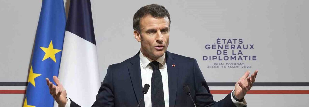 Macron Almanya ziyaretini erteledi