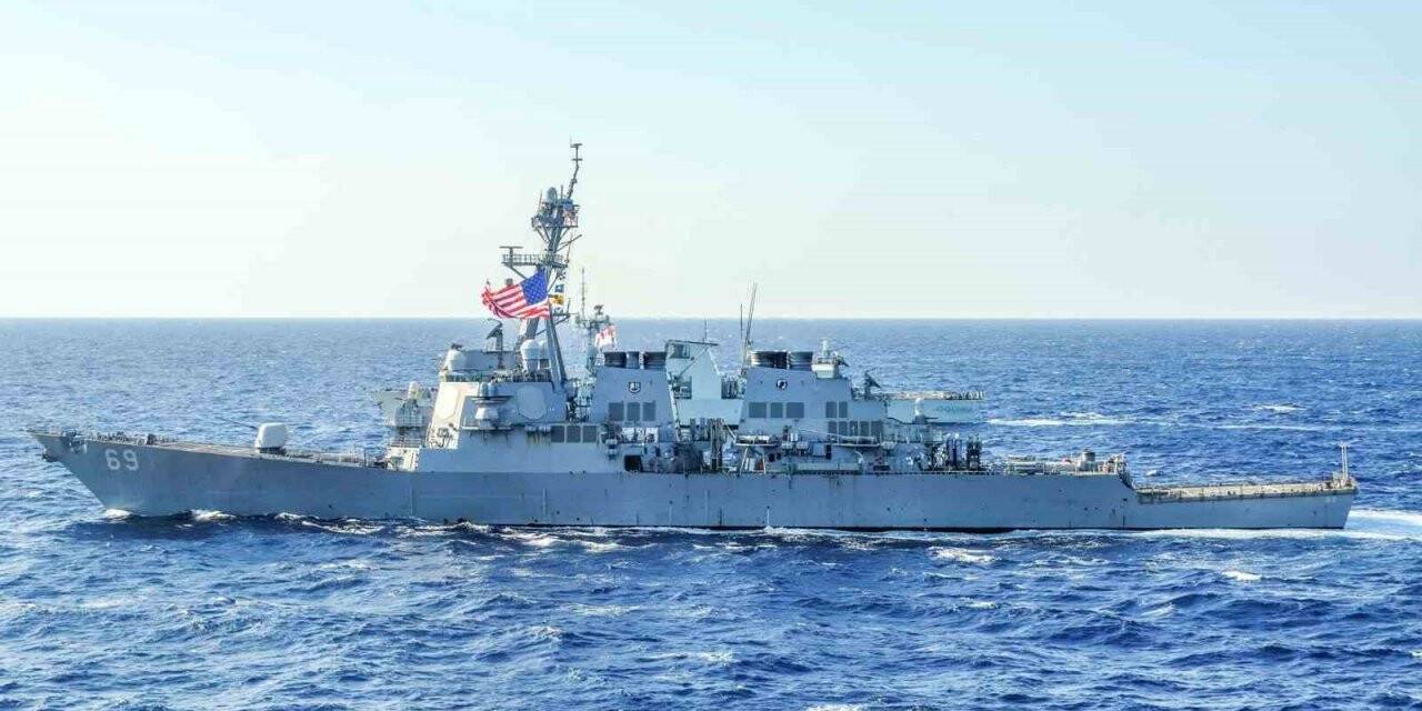 Çin, ABD savaş gemisini uzaklaştırdı