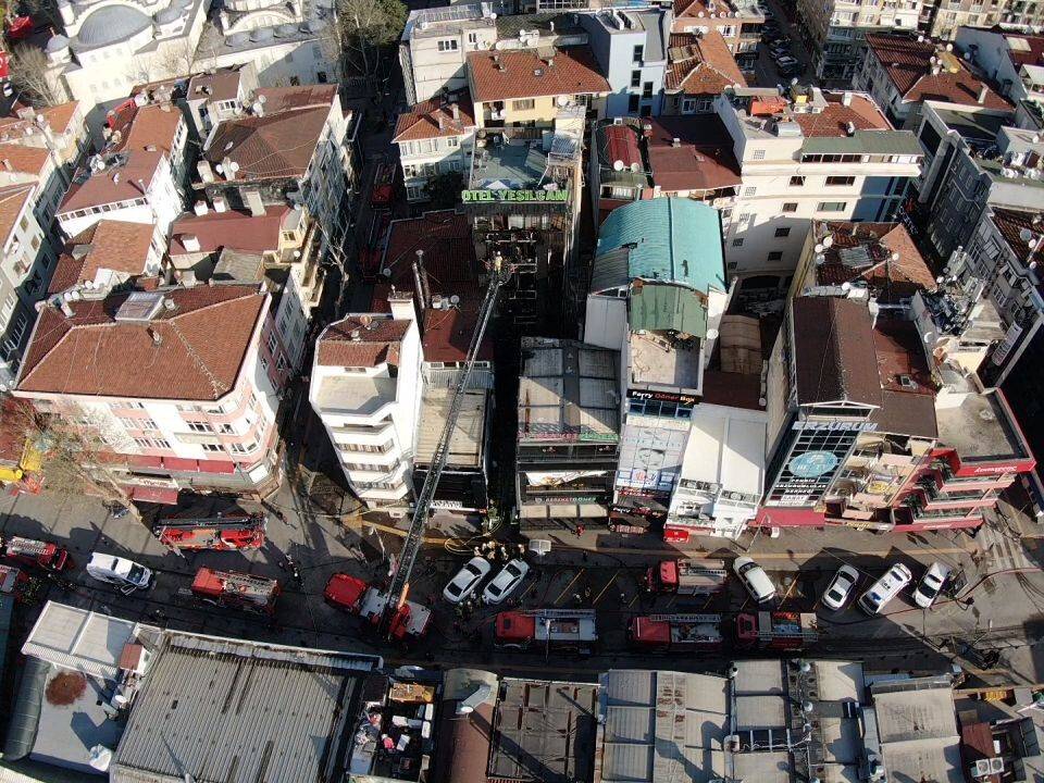 2 kişinin öldüğü otel havadan görüntülendi