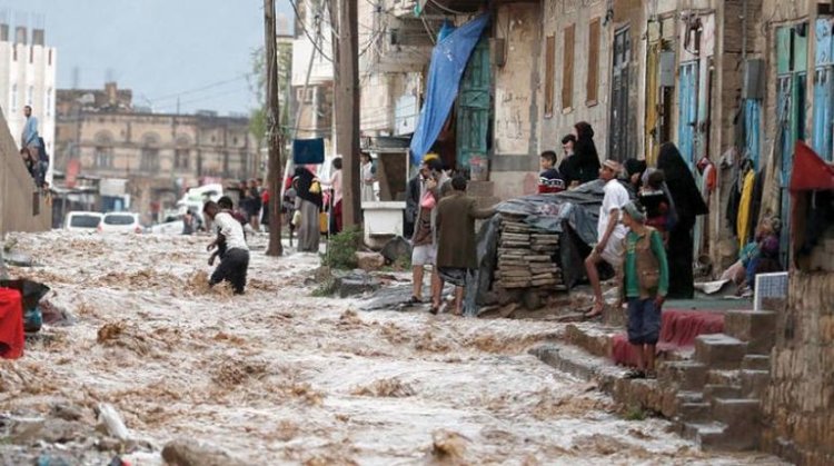 Yemen'de şiddetli yağış ve selden 9 bini aşkın aile etkilendi