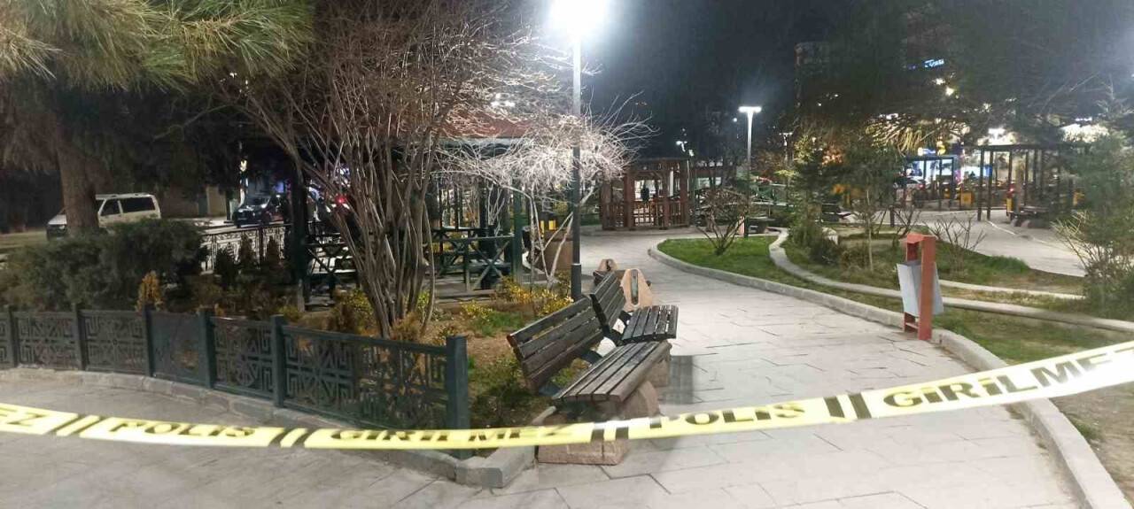 Şüpheli çanta alarmı polisi harekete geçirdi