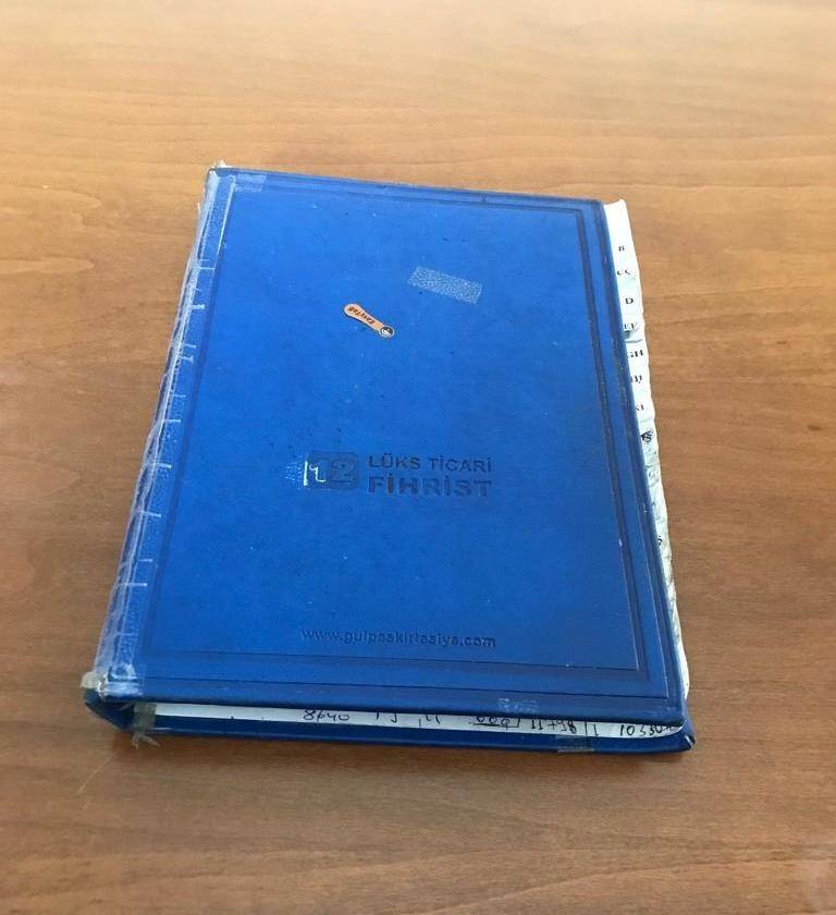 Marketin veresiye defterini satın alıp borçları ödedi