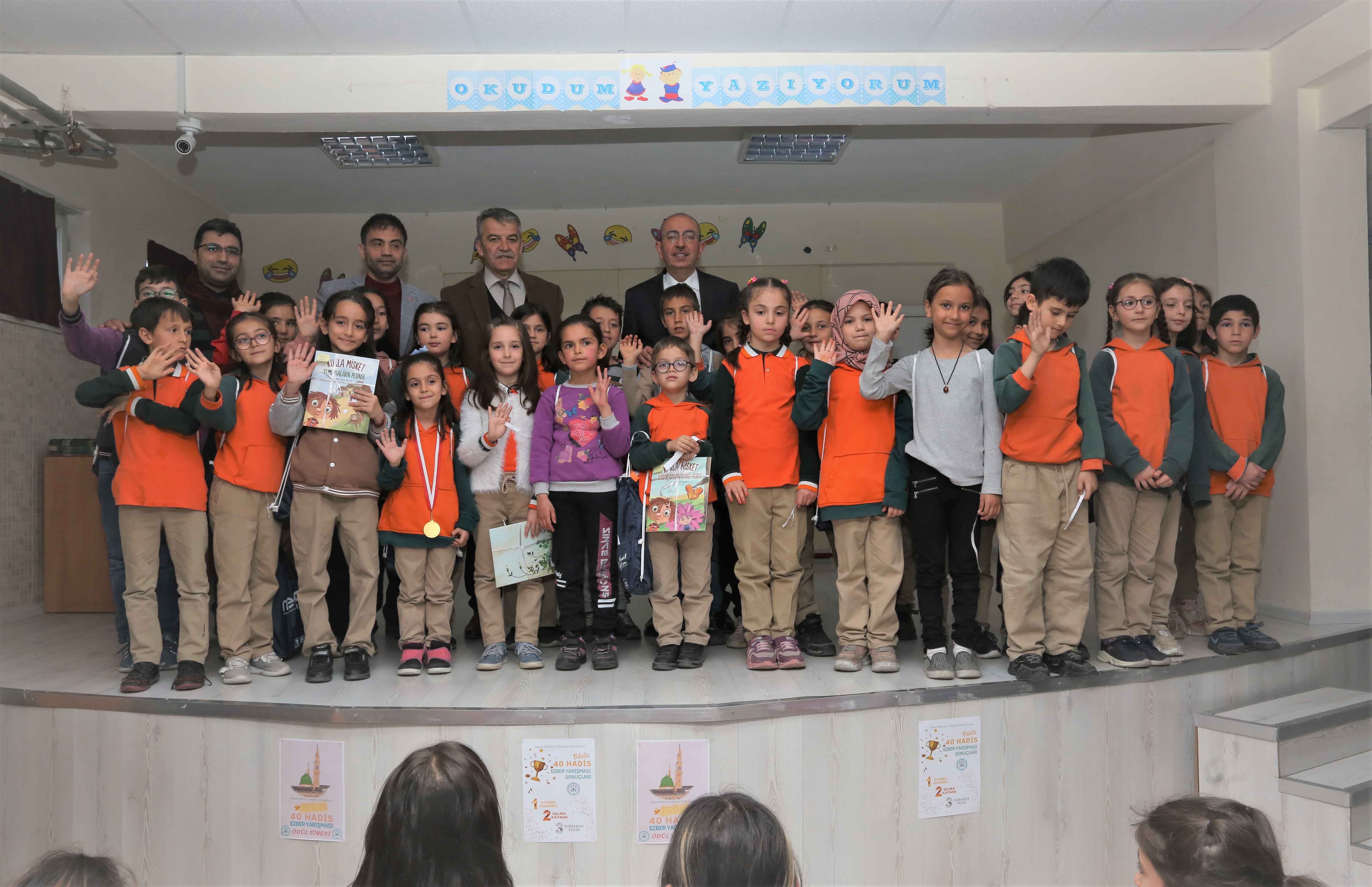 Meram'daki tüm 3. sınıf öğrencilerine hediye edildi: Hedef, çevre bilinci