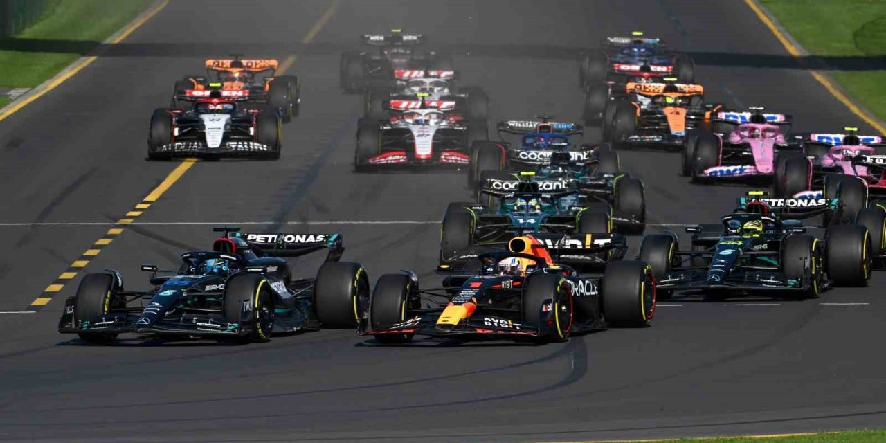 F1 Avustralya Grand Prix’sinde kazanan Max Verstappen