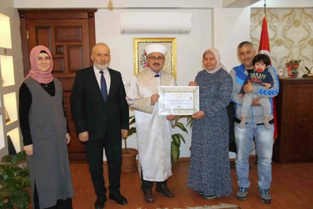 Filipinli Nenet Muğla’da Müslüman oldu