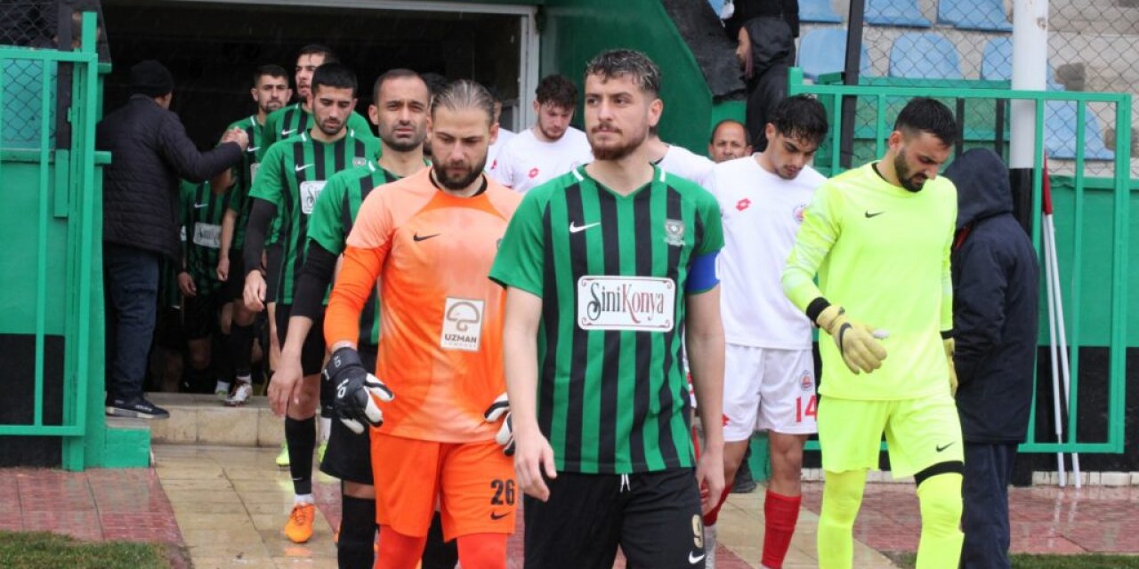 Sarayönü Belediyespor seneye de BAL’da