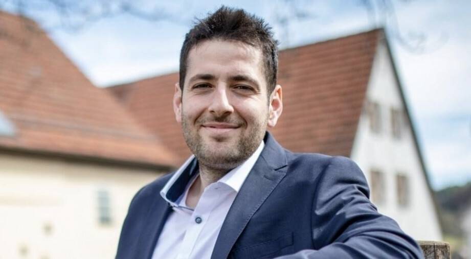 Savaştan kaçan Ryyan Alshebl Alman kasabasına belediye başkanı seçildi