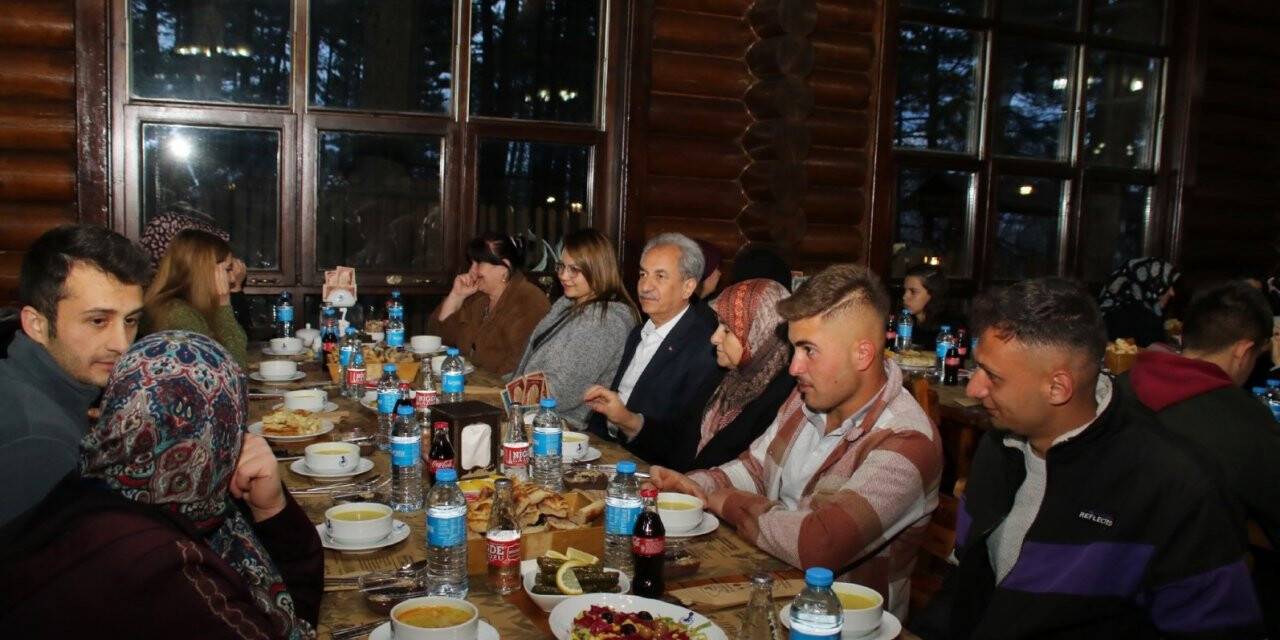 Akşehir Belediyesi’nden kardeşlik iftarı