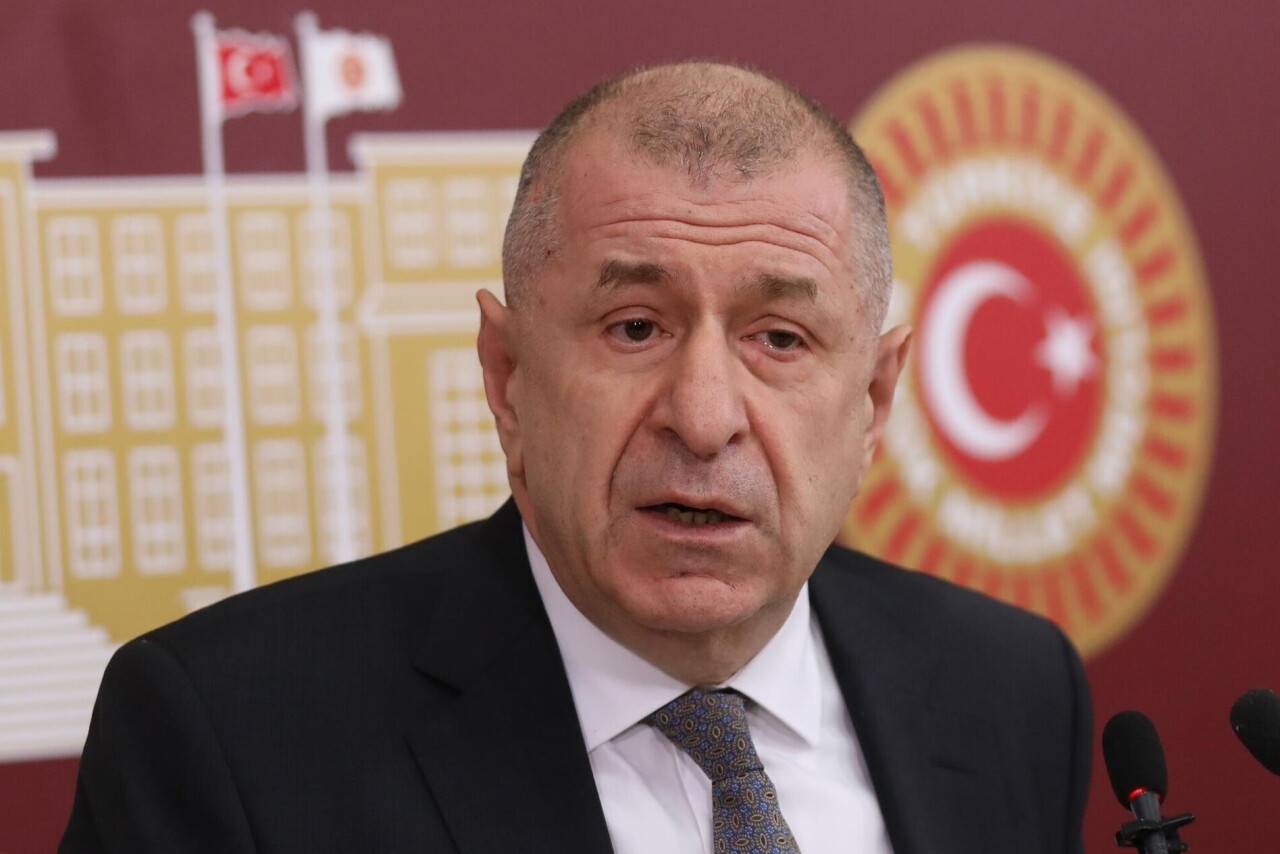 “Televizyonlarda olmayabiliriz ama meydanlarda olmaya devam edeceğiz”